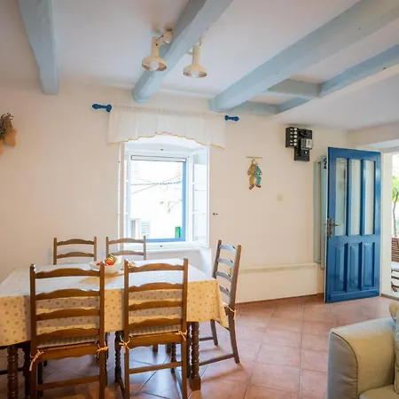 The Old Town House * Dobrinj