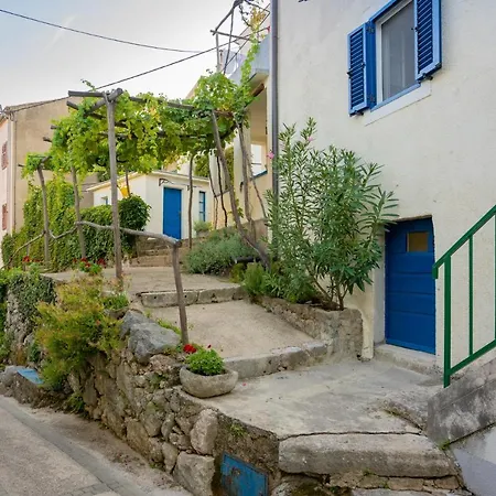 The Old Town House * Dobrinj