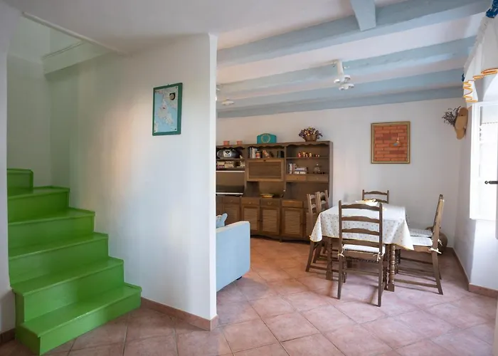 The Old Town House * Dobrinj