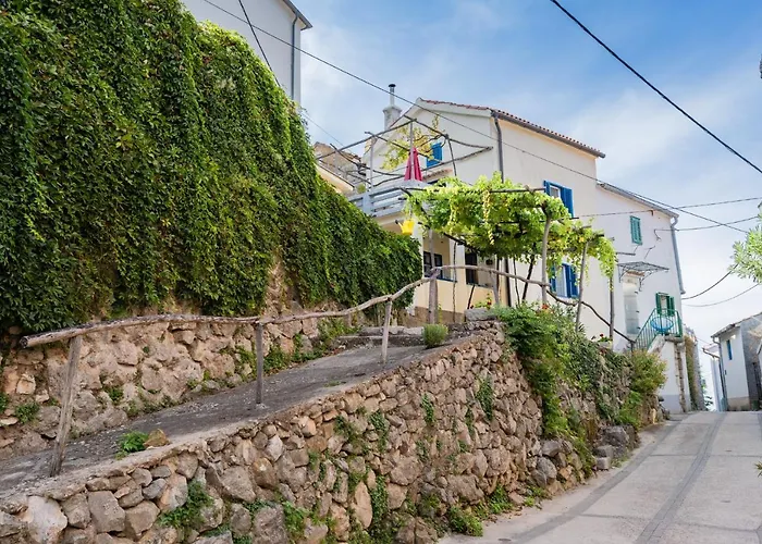 The Old Town House Vikendica Dobrinj